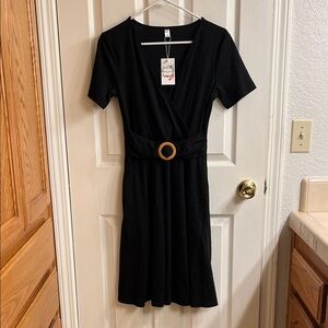 Elegant Black Midi Dress with Belt